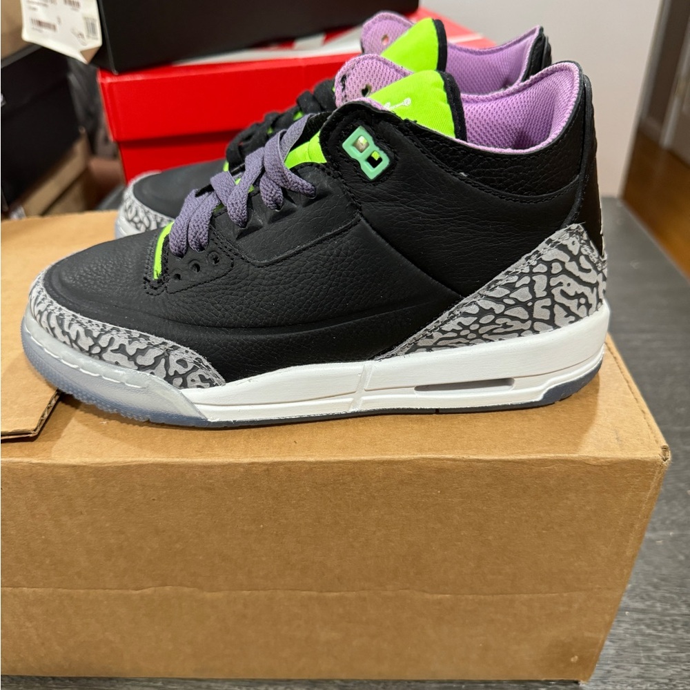 Air Jordan Retro 3 (Electric Green) Size 4.5